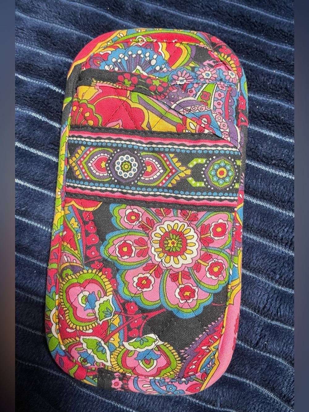 2009 Retired Vera Bradley Symphony of Hues Design quilted eyeglass sunglass case